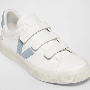Veja Recife Leather White Steel Eur41/US9.5